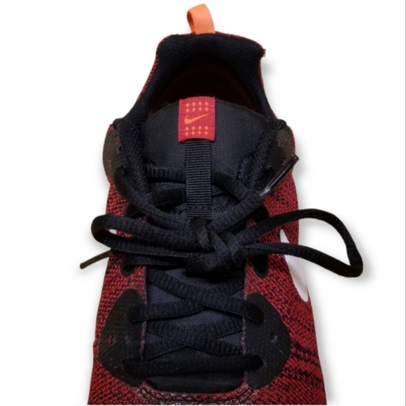 Nike Air Max Motion Training Shoe Low Red and Black Unisex Children's Size 7Y - Picture 10 of 13